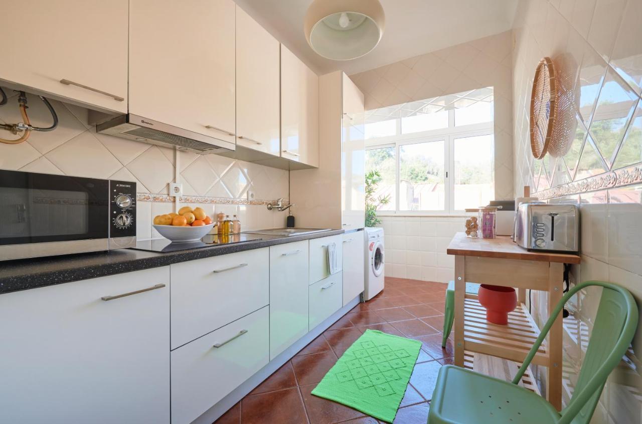 Central & Sunny 2Br Apt Near Beach, By Timecooler Setubal Ngoại thất bức ảnh