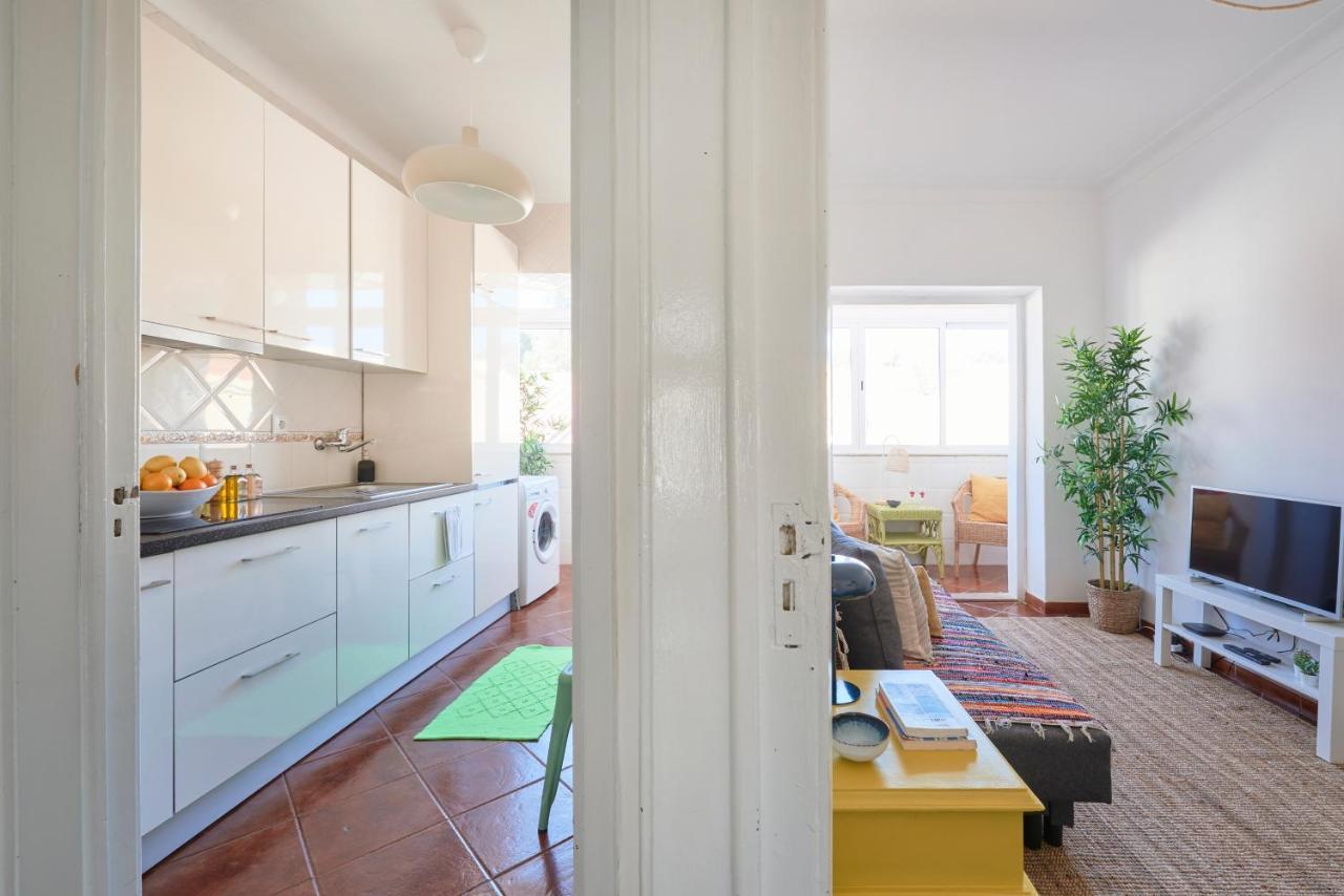 Central & Sunny 2Br Apt Near Beach, By Timecooler Setubal Ngoại thất bức ảnh