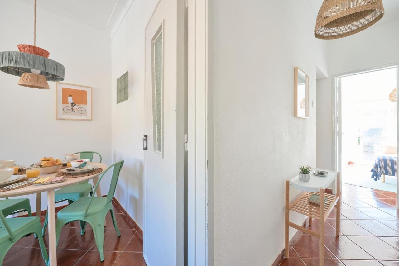 Central & Sunny 2Br Apt Near Beach, By Timecooler Setubal Ngoại thất bức ảnh