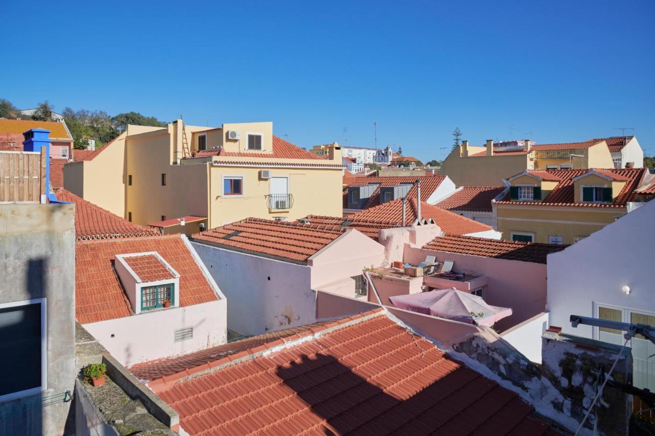 Central & Sunny 2Br Apt Near Beach, By Timecooler Setubal Ngoại thất bức ảnh